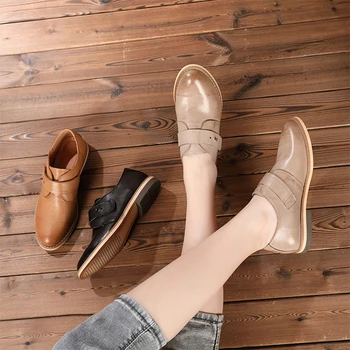 Vedúci kožené topánky pre womenSpring kožené bežné shoesCowhide bežné čistenie žena