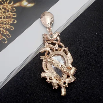 UKEN Luxusné Šedá Crystal Kvety Brošňa Kolíky Ženy Party Šaty Príslušenstvo Módne Vintage Kamienkami Brošne Svadobné Šperky