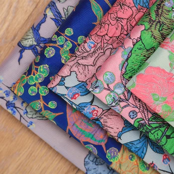 Nový príchod brocade polyester žakárové Vtáky a kvety textílie pre cítil patchwork šitie DIY ženy šaty tkaniva taška handričkou