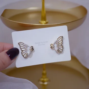 Kórea Hot Predaj Módne Šperky 14K Skutočné Zlato elektrolyticky pokrývajú Medi Vykladané Náušnice Zirkón Sladké Biele Náušnice pre Ženy