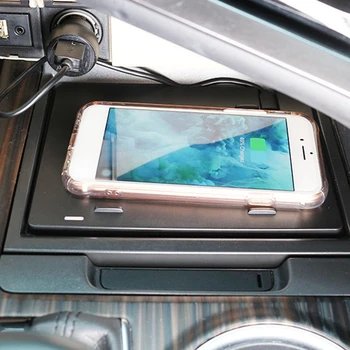 Auto Centrálne Ovládanie Mobilného Telefónu 10W Bezdrôtové Nabíjanie Pad Panel Špeciálne na Palube vhodné pre Toyota Camry 2018-2019