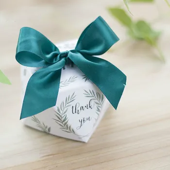 100ks Nový Diamond tvar Zelené listy lesných štýl Candy Box Svadobné Zdvorilosti A Dary Strana navrhne ďakujem Darčekovej krabičke