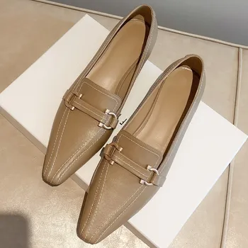 Dámske originálne kožené ukázal prst slip-on balet bytov kovové pracky dekorácie bežné ženské denne obuv mäkké pohodlie obuv