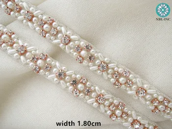 (5 metrov )Veľkoobchodný svadobný korálkové šitie drahokamu pearl nášivka výbava žehlička na na svadobné šaty pás WDD0828