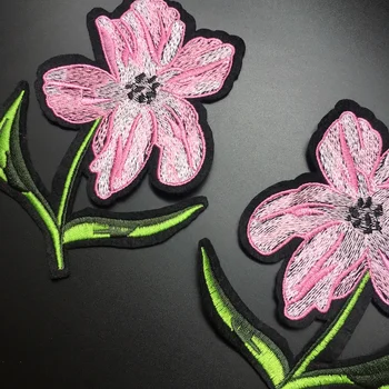 1Pair Ružový Kvet Výšivky Žehlička na Patche pre DIY Oblečenie, Módne Oblečenie, Odevy Nášivka