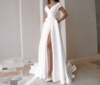 V Krku Portrét Sexy Stehna-Vysoká Štrbinou Svadobné šaty Saténové Kaplnka vlak Šaty Jednoduché svadobné šaty
