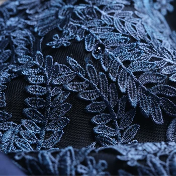 Jeden ramenný modrá čipky appliques nový dizajn lištovanie dlho prom šaty 2018 vestido de festa longo župan de soiree bridesmaid, šaty