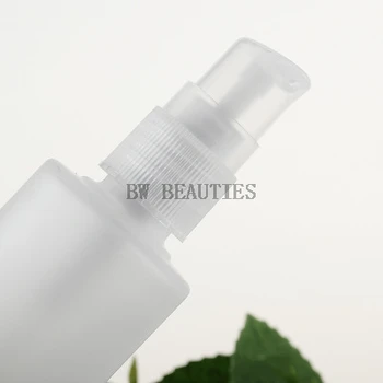 100pcs 30ml Frosted Glass bottle With Press Pump LID Empty Glass Lotion Bottle Cosmetic Packaging 1 Ounce Glass